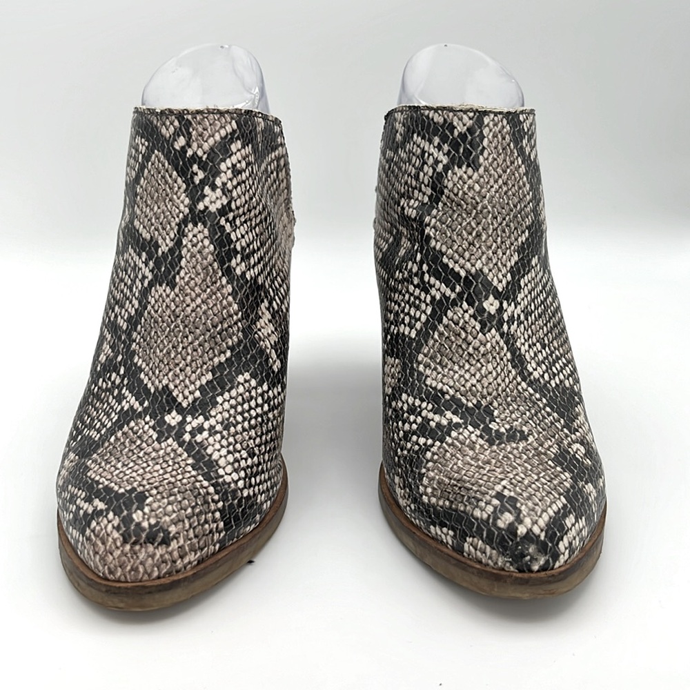 Dolce Vita - women’s Selene‎ Snake embossed heeled Mule shoes gray / tan size 8 - Picture 6 of 13